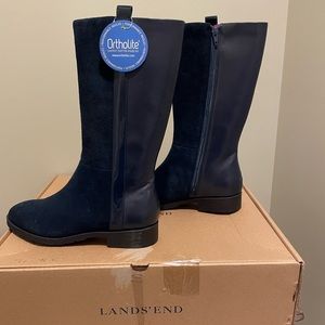 Navy girls Lands’ End size 5 tall boot NIB